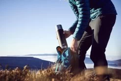 Esbit Sculptor Isolierflasche Mit Manschette, Edelstahl, 1L, Schwarz 13 Esbit Sculptor Isolierflasche Mit Manschette, Edelstahl, 1L, Schwarz -Campingausrüstung Geschäft 62289 0 5