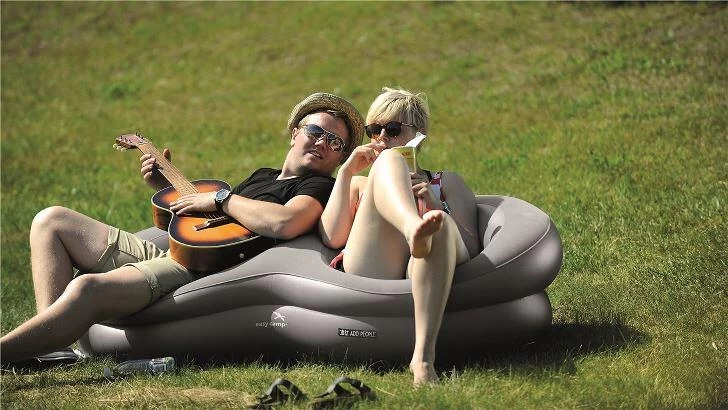 Easy Camp Movie Seat Aufblasbare Sessel, Grau 2 Easy Camp Movie Seat Aufblasbare Sessel, Grau – Bild 2